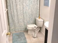 $1,975 / Month Apartment For Rent: 1621 Cypress 2nd Fl - Elm City Property Managem...