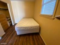 $3,100 / Month Home For Rent: Beds 3 Bath 1.5 Sq_ft 1500- Www.turbotenant.com...