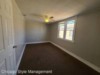 $1,300 / Month Apartment For Rent: 6035 S Karlov Avenue - 2nd Floor - Chicago Styl...