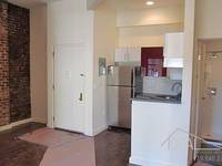 $3,750 / Month Townhouse For Rent: Charming 2 Bedroom Apartment For Rent In Clinto...