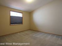 $2,295 / Month Home For Rent: 5101 NE 56th St - Invest West Management | ID: ...