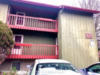 $1,100 / Month Room For Rent: 2020 Summit St. - Here & There Around Campu...