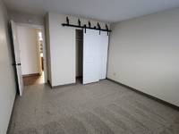 $1,095 / Month Apartment For Rent: 1125 Glen Place Drive Apt. 111 - The Overlook |...