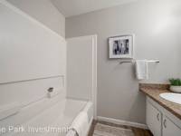 $809 / Month Apartment For Rent: 1220 SE 9th Street - 213 - The Park @12Twenty |...