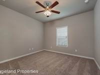 $3,600 / Month Home For Rent: 555 Momma Bear - Aggieland Properties | ID: 105...