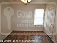 $1,250 / Month Apartment For Rent: 1514 B Shoshoni Trail - Gold Medal Property Man...