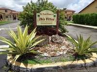 $2,050 / Month Townhouse For Rent: Beds 3 Bath 2 Sq_ft 1261- ADOLFO PENAGOS / PHOE...