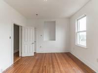 $2,400 / Month Apartment For Rent: Unit #3 - Www.turbotenant.com | ID: 11508303