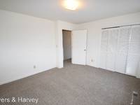 $995 / Month Apartment For Rent: 1500 W Knollwood Circle - C - Byers & Harve...