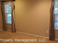 $1,850 / Month Home For Rent: 405 S Village Cr - Midwest Property Management,...