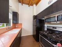 $3,350 / Month Apartment For Rent: Beds 2 Bath 1 Sq_ft 800- Realty Group Internati...