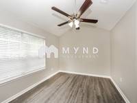 $1,290 / Month Home For Rent: Beds 2 Bath 2 Sq_ft 1000- Mynd Property Managem...