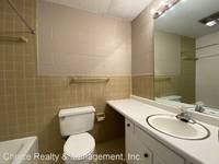 $710 / Month Apartment For Rent: 305 N Dunn St - Apt. 6 - Choice Realty & Ma...