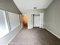 $895 / Month Home For Rent: 9696 Walnut St Apt 1916 - Butler Property Compa...