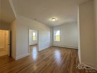 $4,100 / Month Apartment For Rent