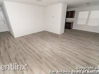 $1,600 / Month Home For Rent: Beds 3 Bath 2.5 Sq_ft 1529- EXp Realty, LLC | I...