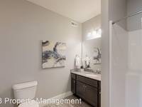 $1,450 / Month Apartment For Rent: Revolutionary Square - #15 Unit 07 - Core 3 Pro...