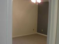 $975 / Month Apartment For Rent: 1519 Autumn Ridge Court Apt 4 - Sundance Proper...