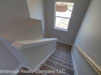 $1,650 / Month Apartment For Rent: 254 SE Boulder Ct - Stanbrough Realty Company L...