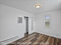 $1,195 / Month Apartment For Rent: 715 East Parker Lane - #2 - Reeder Asset Manage...