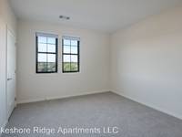 $1,275 / Month Apartment For Rent: 3001 Community Way 314 - Lakeshore Ridge Apartr...