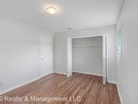 $884 / Month Apartment For Rent: 194 Victoria Dr. - D - BG Realty & Manageme...