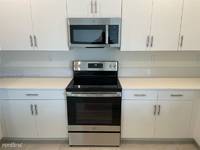 $3,100 / Month Townhouse For Rent: Beds 3 Bath 2.5 Sq_ft 1668- Www.turbotenant.com...