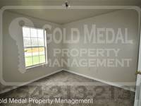 $895 / Month Apartment For Rent: 4707C Westcliff Unit 4 - Gold Medal Property Ma...