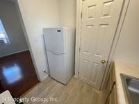 $825 / Month Apartment For Rent: 2137 N. 8th Street - 2nd Floor Front - N Proper...