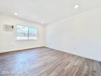 $3,200 / Month Apartment For Rent: 3930 Nicolet Ave. - 17 - JNM Realty, Inc. | ID:...