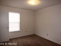 $1,095 / Month Apartment For Rent: 2303 Raleigh Court - 2 - Byers & Harvey | I...