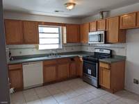 $2,400 / Month Apartment For Rent