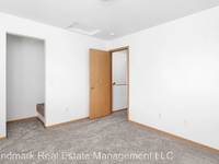 $1,890 / Month Apartment For Rent: 801 Aaron Drive 105 - Landmark Real Estate Mana...