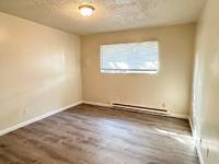 $1,200 / Month Apartment For Rent: 417 NE 160th Ave. - Unit 1 - Portland Homes ...